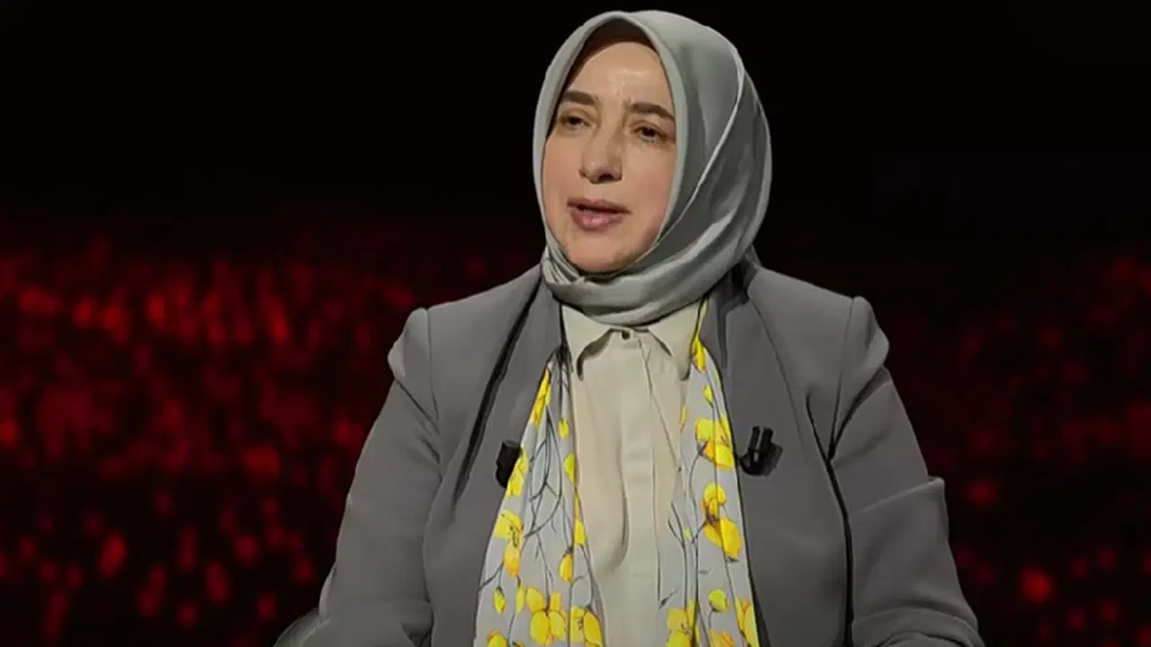 akit tvde sunucu ve ozlem zengin arasinda lgbti diyalogu ak parti doneminde yasal statulu dernek kurma hakki elde ettiler 4OhWssh5.jpg