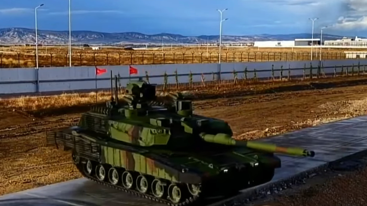 celik kale altay tankindan govde gosterisi 3bI8eT5N.jpg