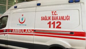 kamyon evin deposuna girdi iki yarali muI9p6L1.jpg