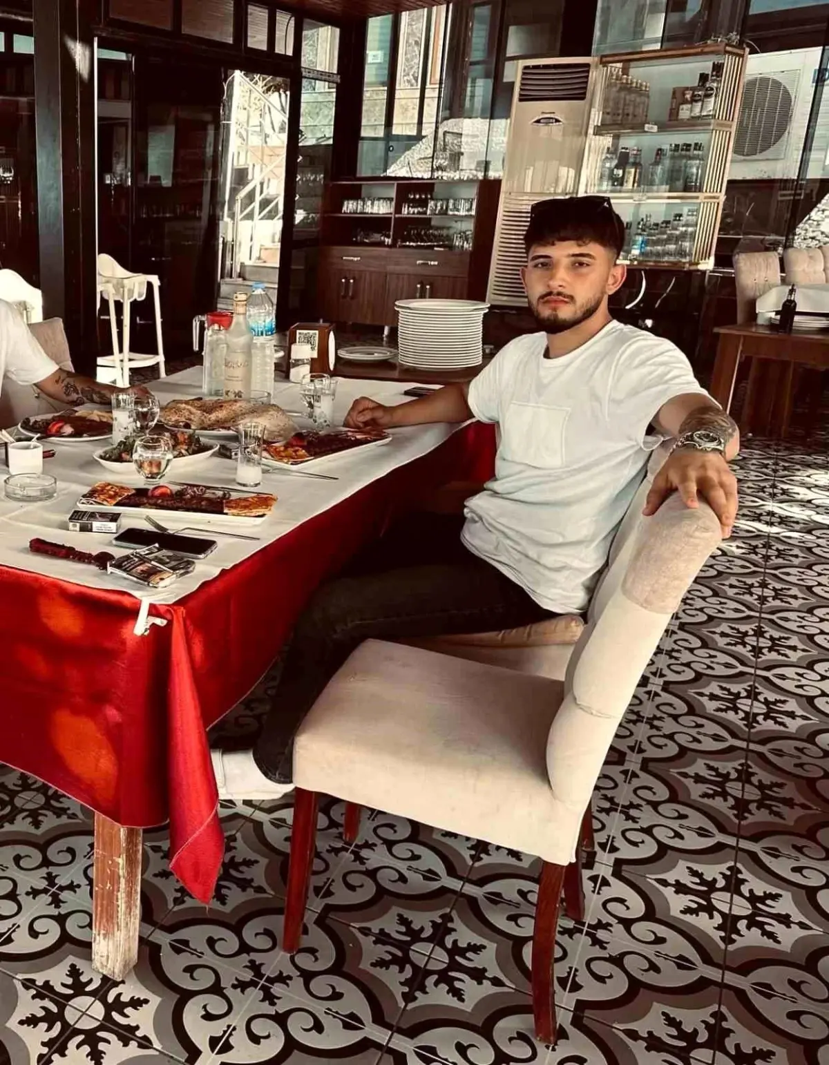 tarsusta otomobille carpisan motosikletli hayatini kaybetti MJKrqR55.jpg