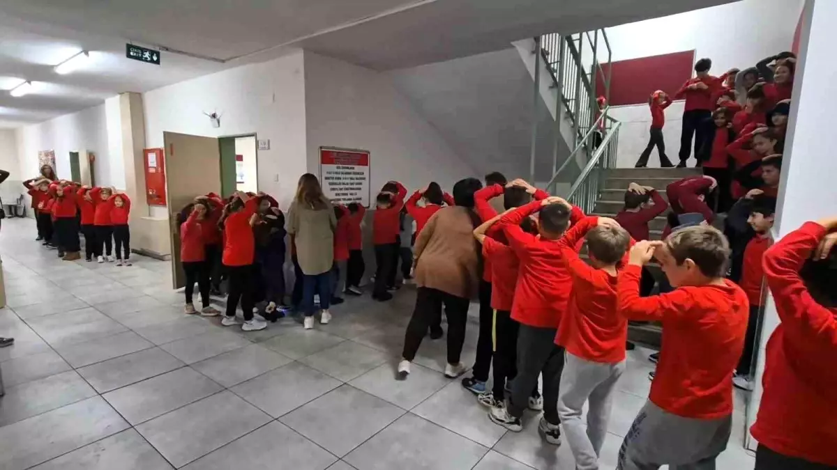 tekirdagda deprem tatbikati basariyla gerceklestirildi nErNAphV.jpg