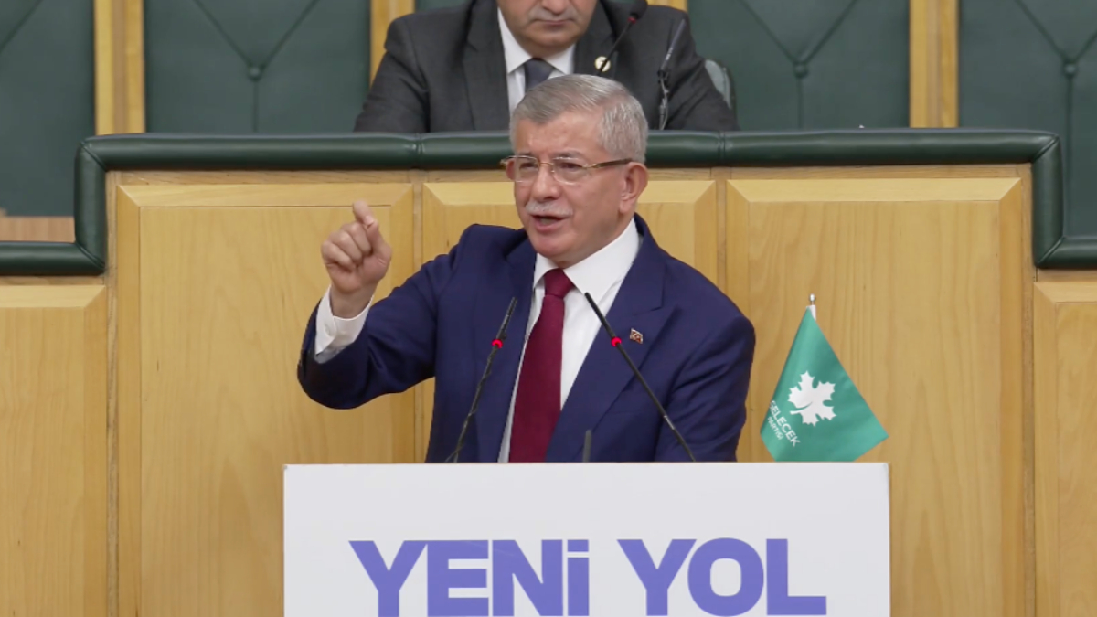 ahmet davutoglundan umit ozdaga provokator fasist 1OrX6Zlf.jpg