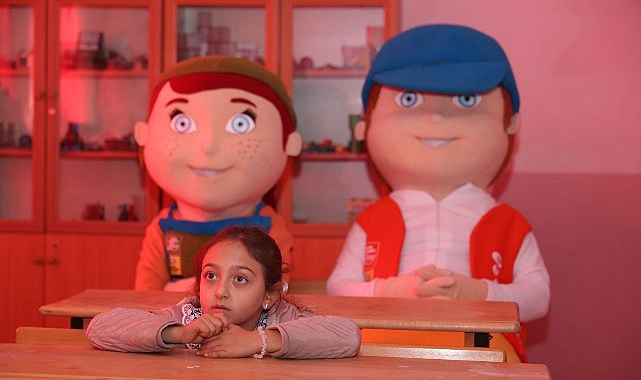 ilgin gokceyurtun tek ilkokul ogrencisi ilaydaya milli tohum bilinci kazandirildi C9HmdD8v.jpg