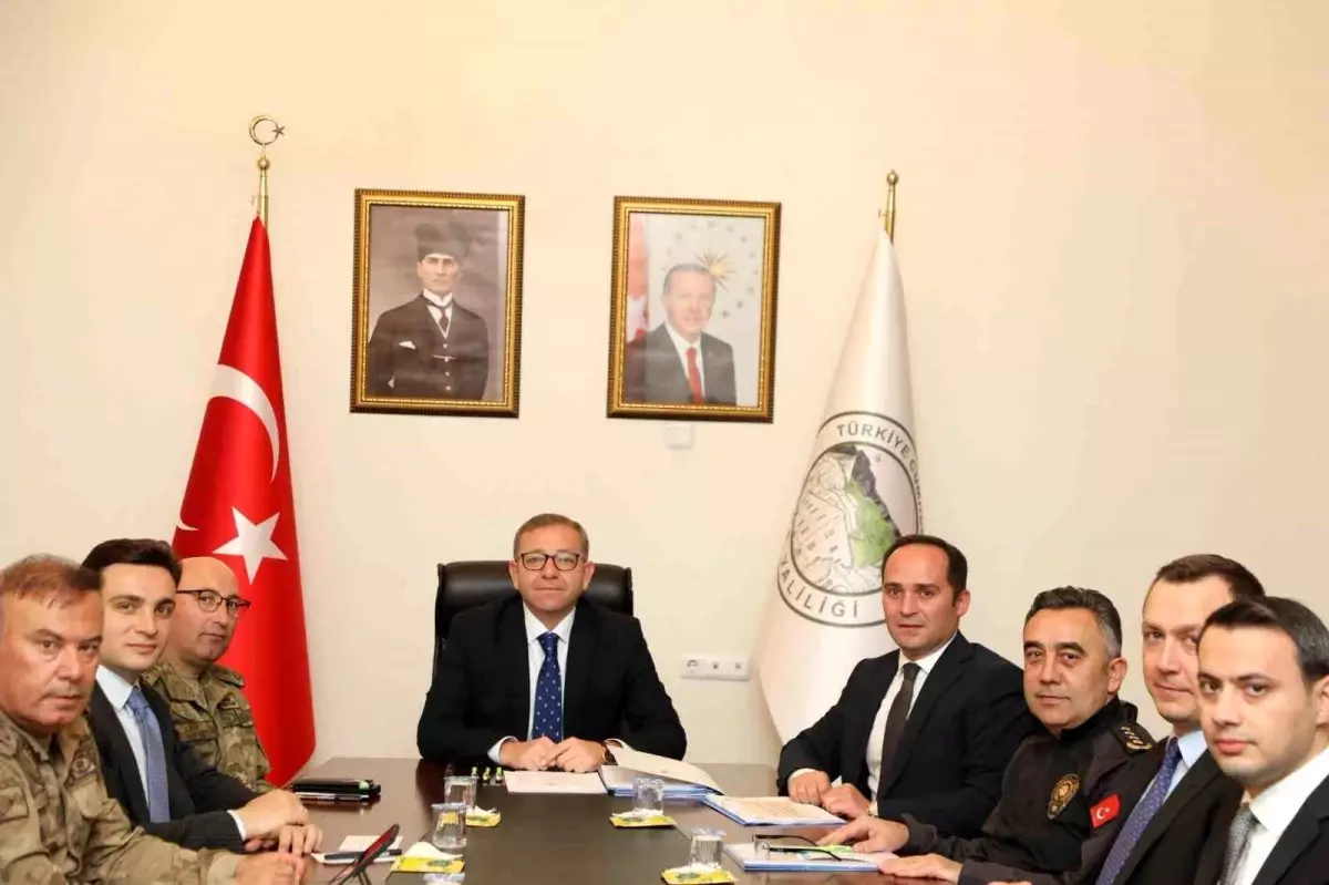 karsta il guvenlik ve asayis koordinasyon toplantisi gerceklestirildi TdsXazJL.jpg